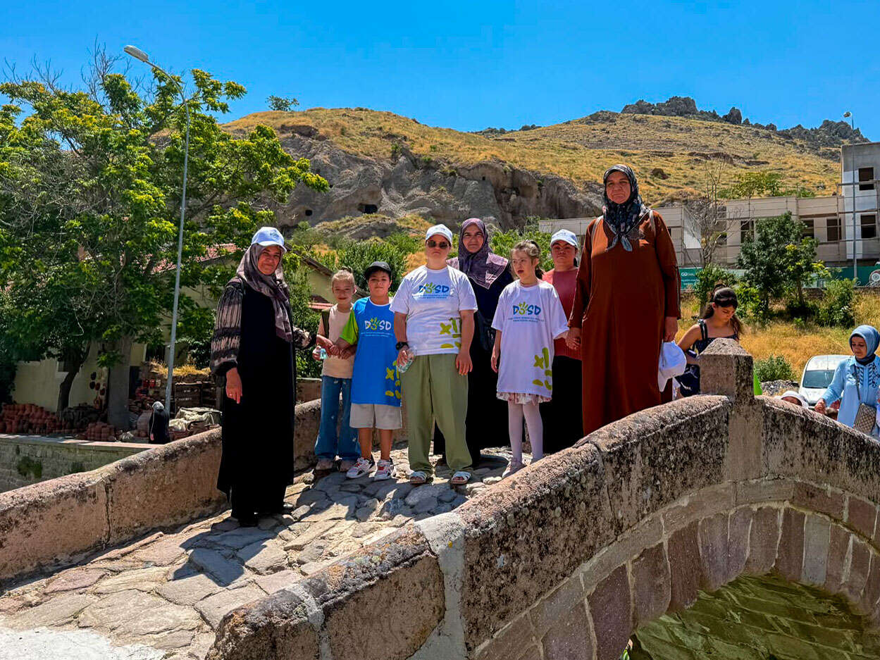 DOSD Meram'ın özel çocukları Selçuklu’daki iki gözde mekanda eğlendi 12